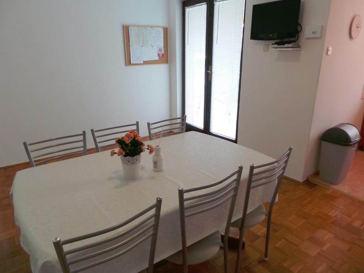 Schreng Apartments Malinska Extérieur photo
