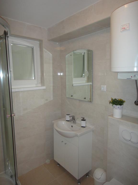 Schreng Apartments Malinska Extérieur photo