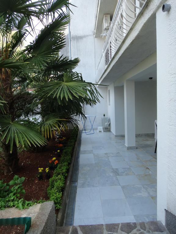 Schreng Apartments Malinska Extérieur photo